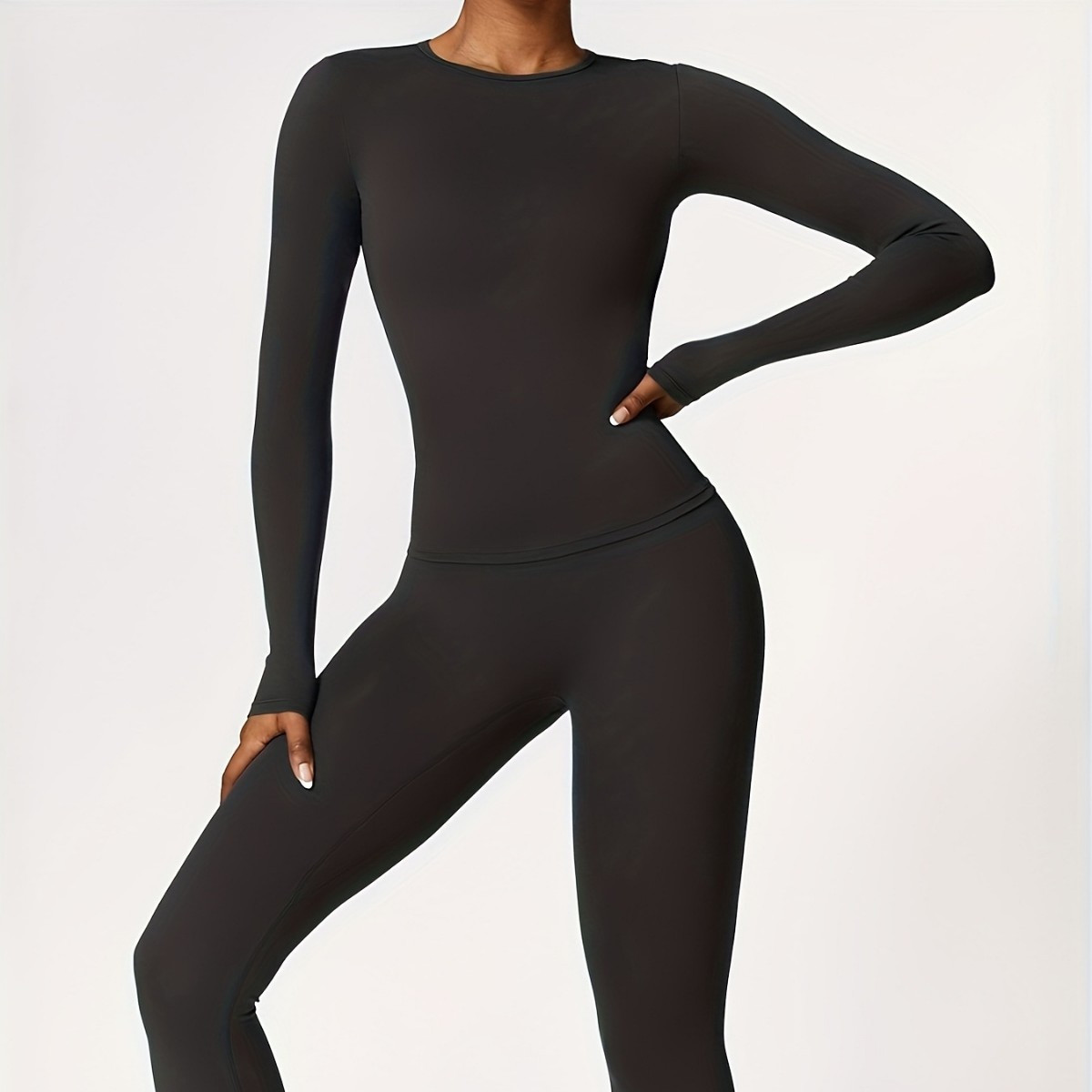 Tight-fitting yoga suit slim l - Yoga & Fitness Classes By Niharika Zirakpur Reviews recensie en prijs