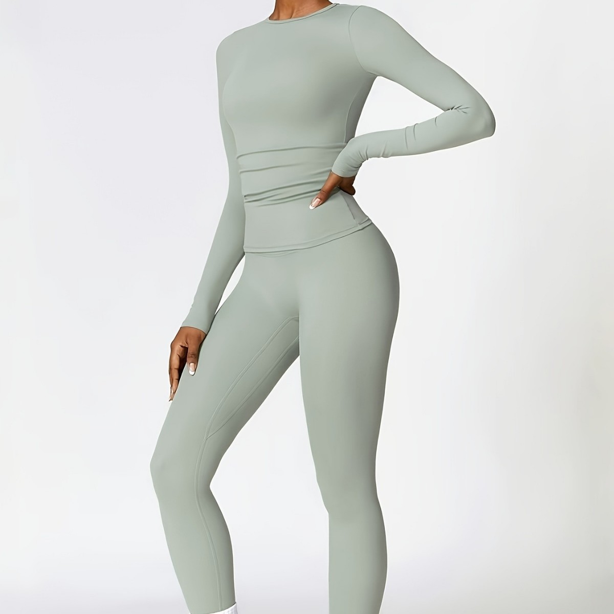 Tight-fitting yoga suit slim l - Yoga & Fitness Classes By Niharika Zirakpur Reviews recensie en prijs