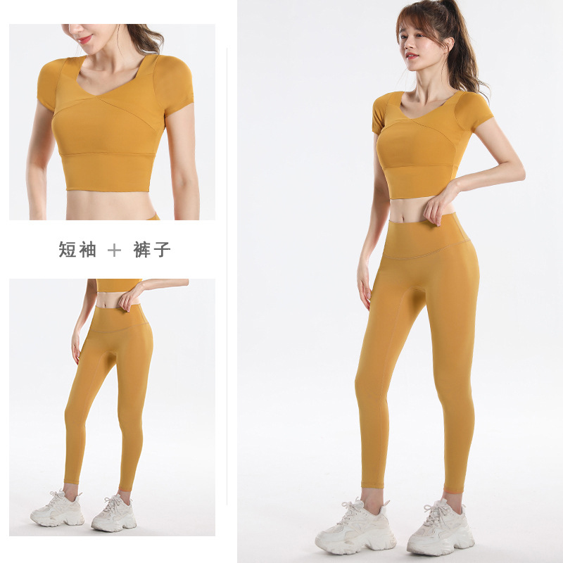 Quick Dry Set Sports Top With  - Yoga & Fitness Classes By Niharika Zirakpur Reviews recensie en prijs