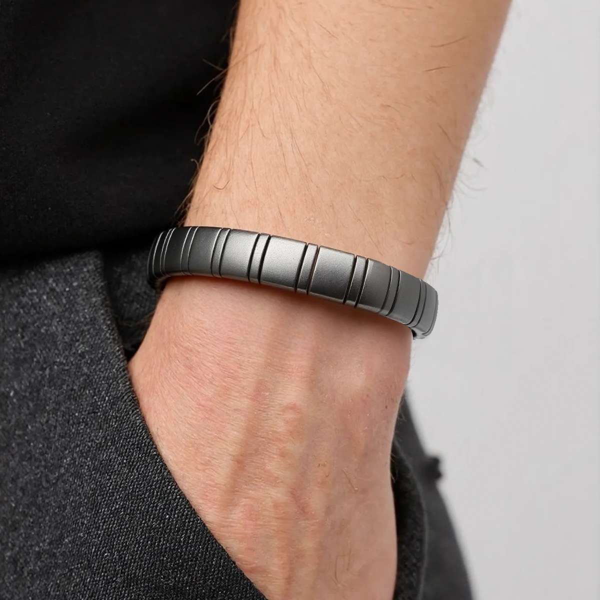 Energy Stone Hematite Bracelet - Yoga And Fitness Instructor recensie en prijs